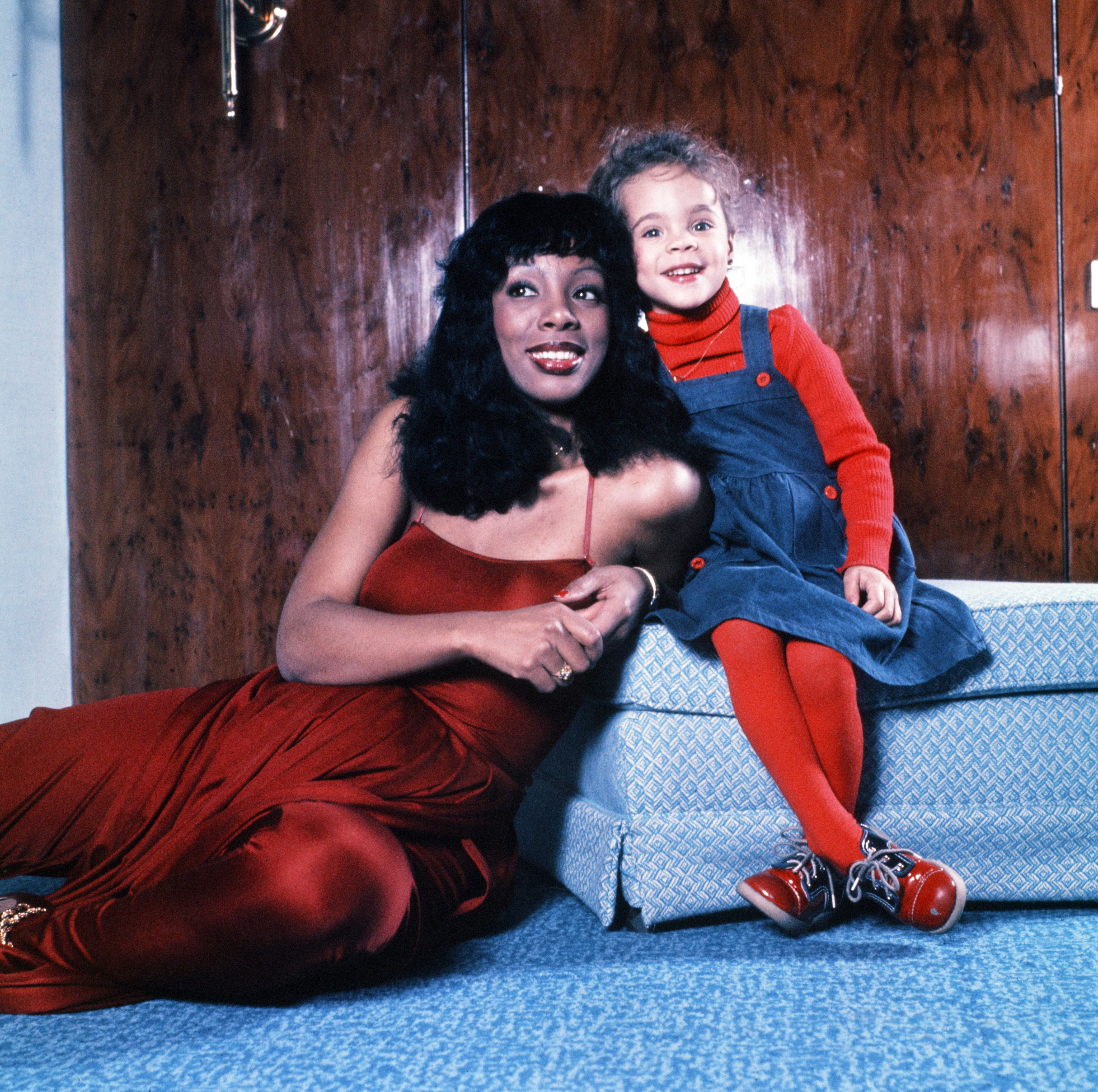 Donna Summer with Mimi Sudano in 1977. | Source: Getty Images