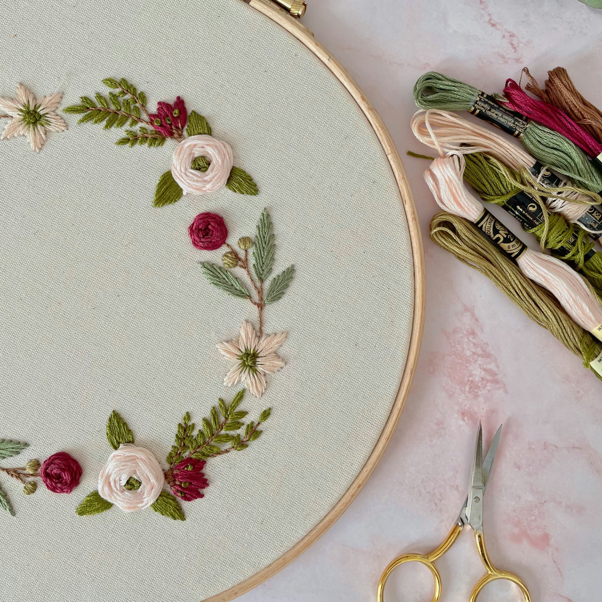 An embroidery hoop | Source: Unsplash