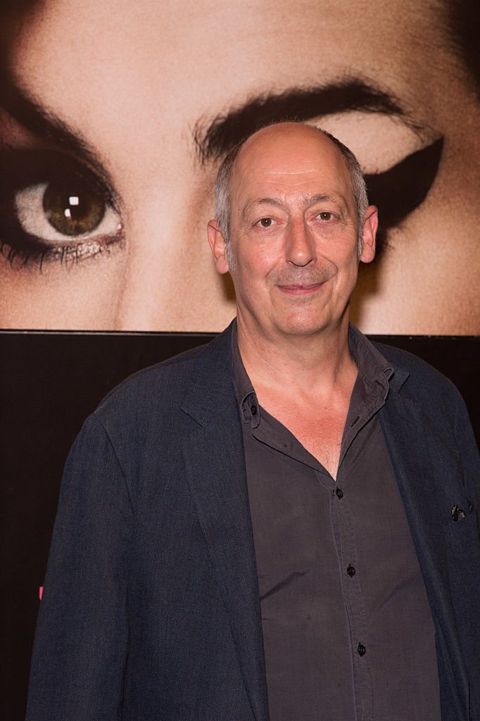 L'acteur Sam Karmann assiste à la première de "Amy" à Paris, au cinéma Max Linder le 16 juin 2015 à Paris, France. | Photo : Getty Images L'acteur Sam Karmann assiste à la première de "Amy" à Paris, au cinéma Max Linder le 16 juin 2015 à Paris, France. | Photo : Getty Images