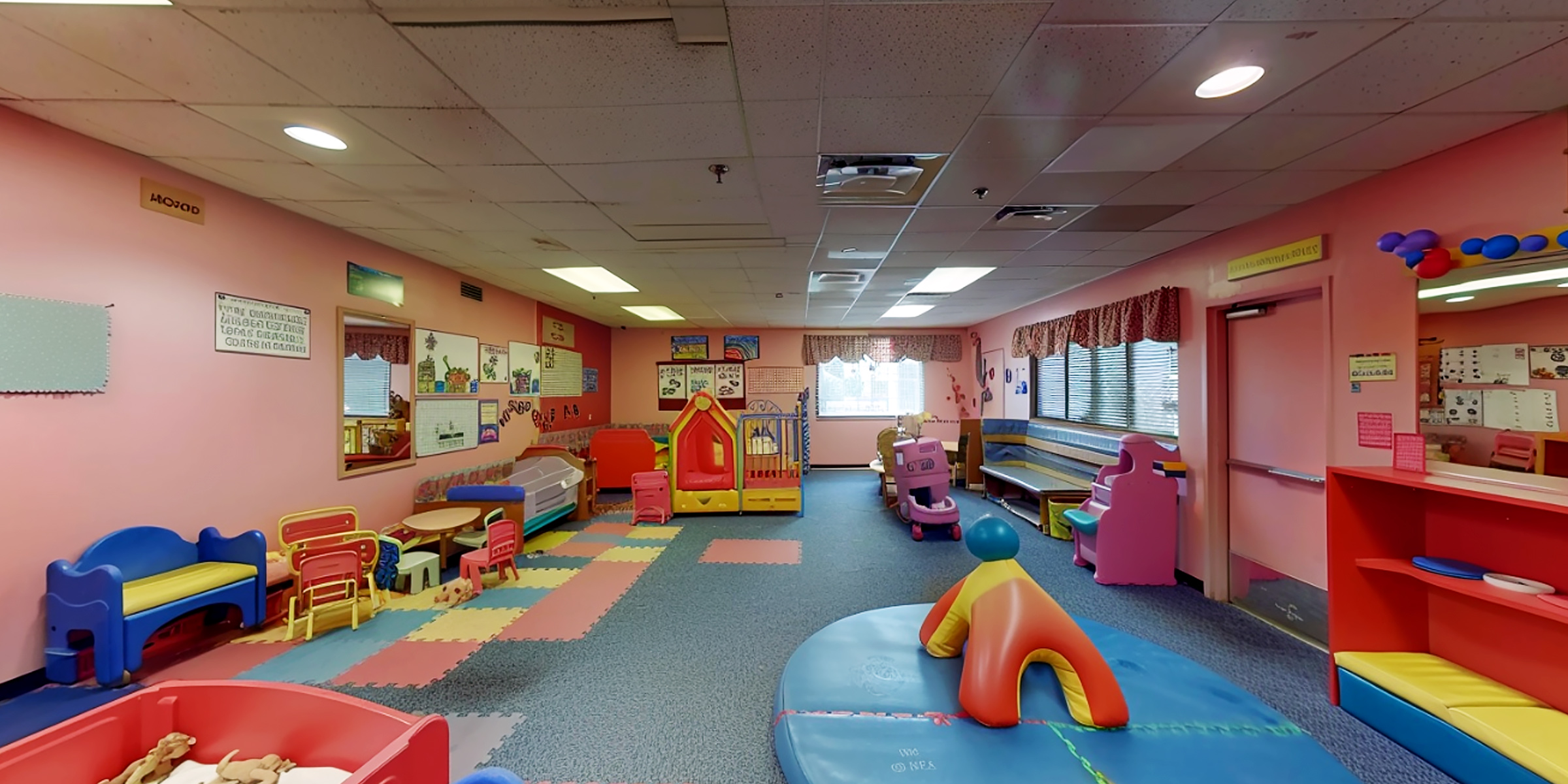 A daycare playroom | Source: AmoMama