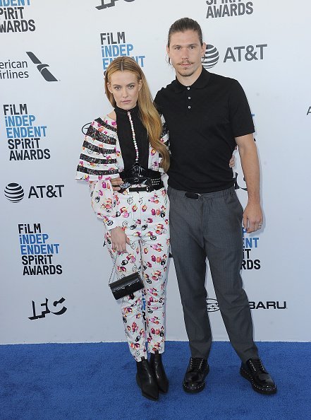 Riley Keough and Ben Smith-Petersen at the 2019 Film Independent Spirit Awards | Photo: Getty Images