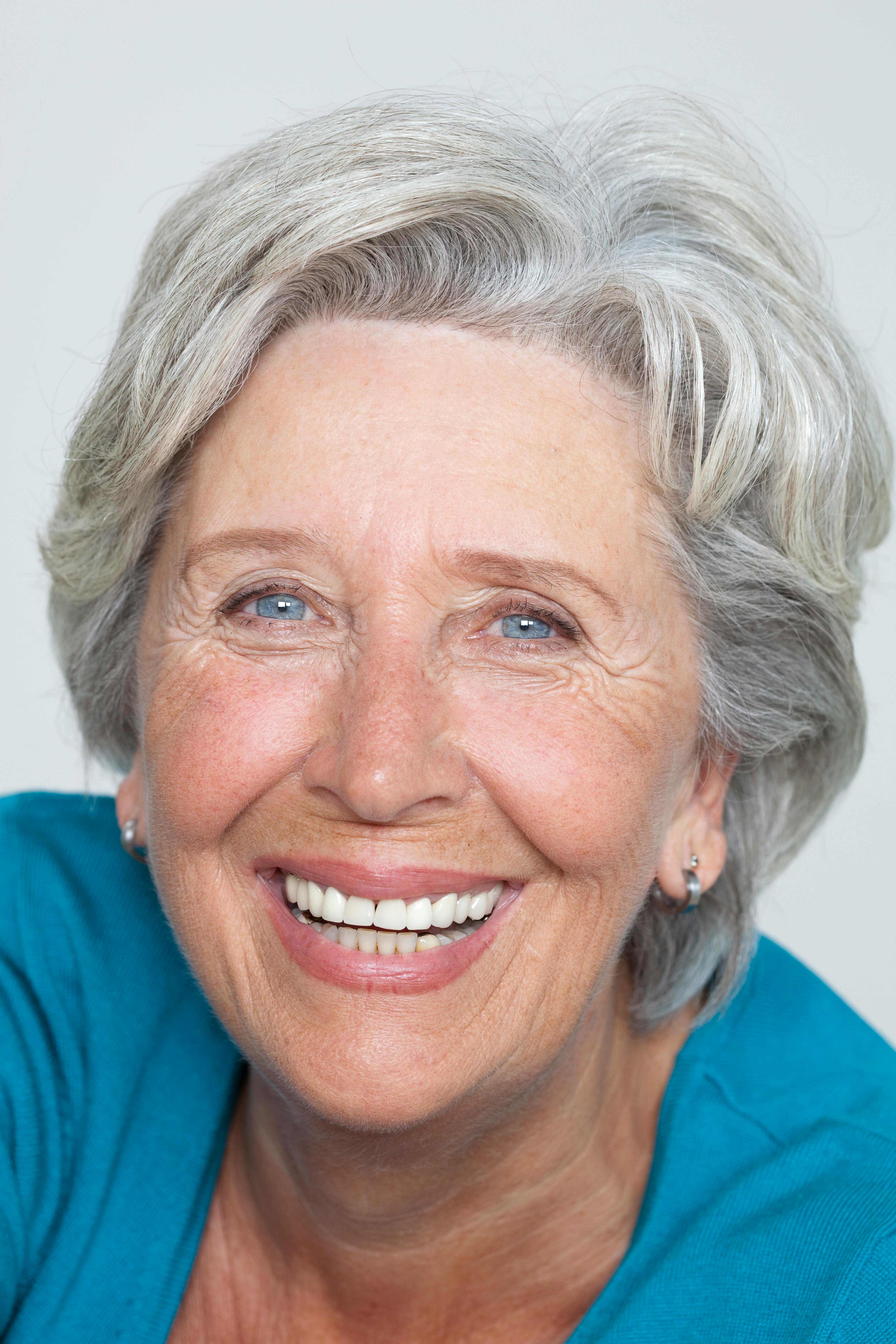 A smiling elderly woman | Source: Pexels