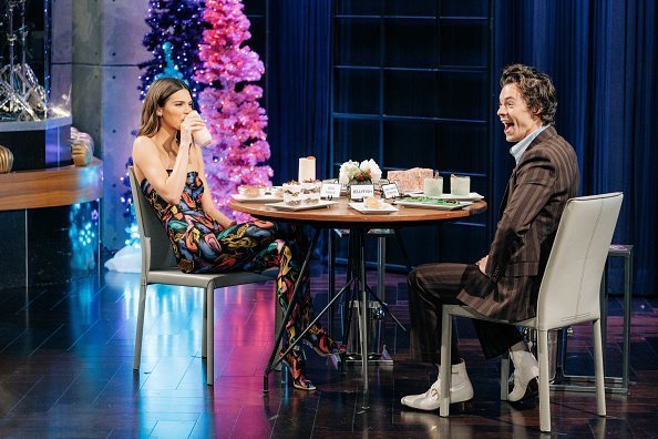 Harry Styles guest-hosts The Late Late Show with James Corden on Tuesday, December 10, 2019 | Photo: Getty Images