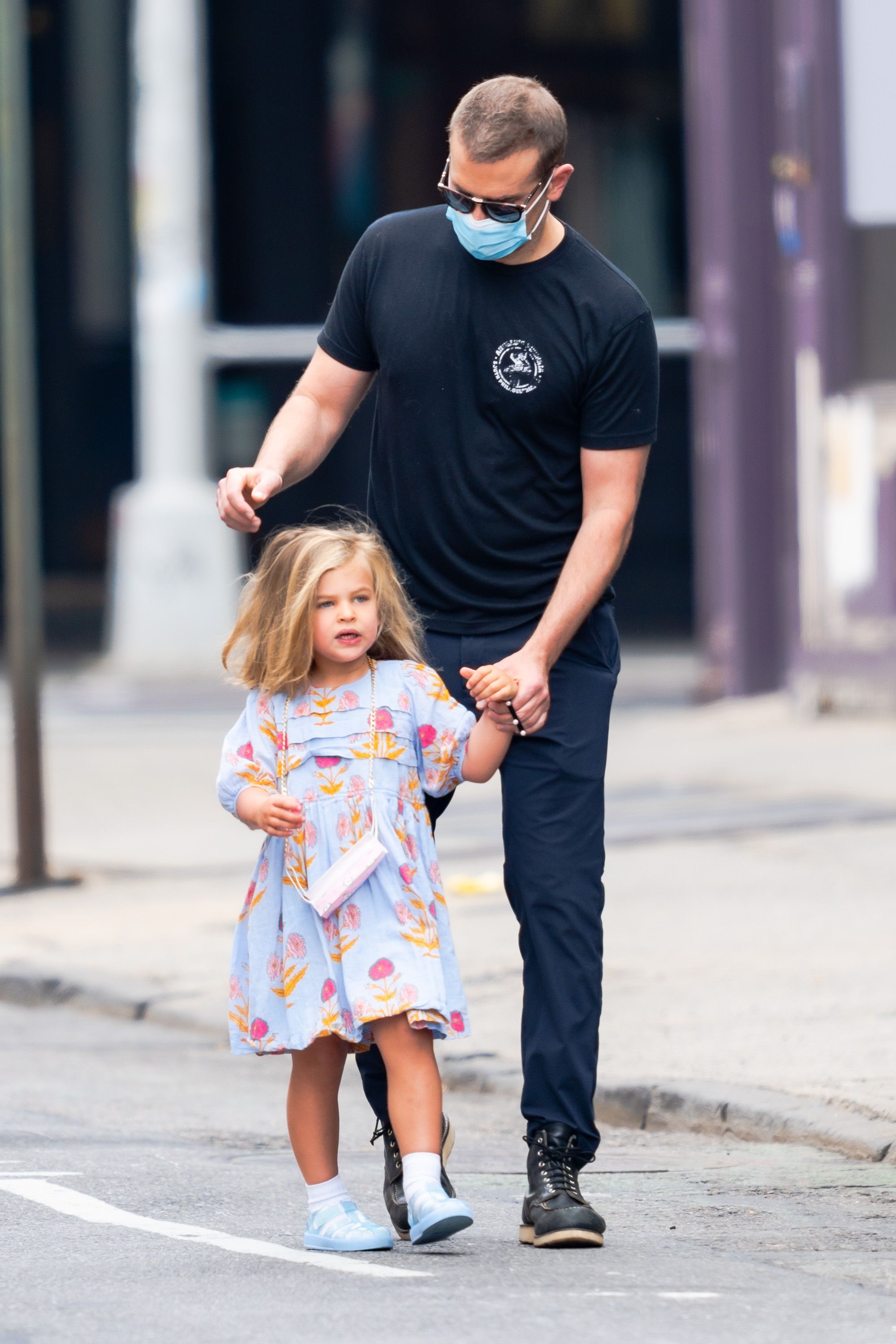 Bradley Cooper and his daughter Lea Cooper are seen in West Village, New York City on May 26, 2021. | Source: Getty Images