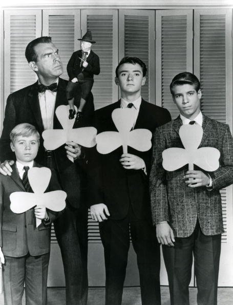 Fred MacMurray, William Frawley, Tim Considine and Don Grady, on the set of "My Three Sons"| Photo: Getty Images