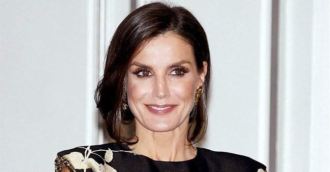 La Reina Letizia de España asiste a los premios 'Francisco Cerecedo' 2019 en el Palace Hotel el 28 de noviembre de 2019 en Madrid. | Foto: Getty Images.