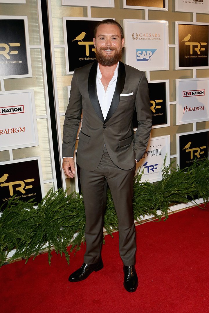 Actor Clayne Crawford attending Imagine Dragons’ fifth annual Tyler Robinson Foundation Rise Up Gala in Las Vegas, Nevada in 2018. I Image: Getty Images.