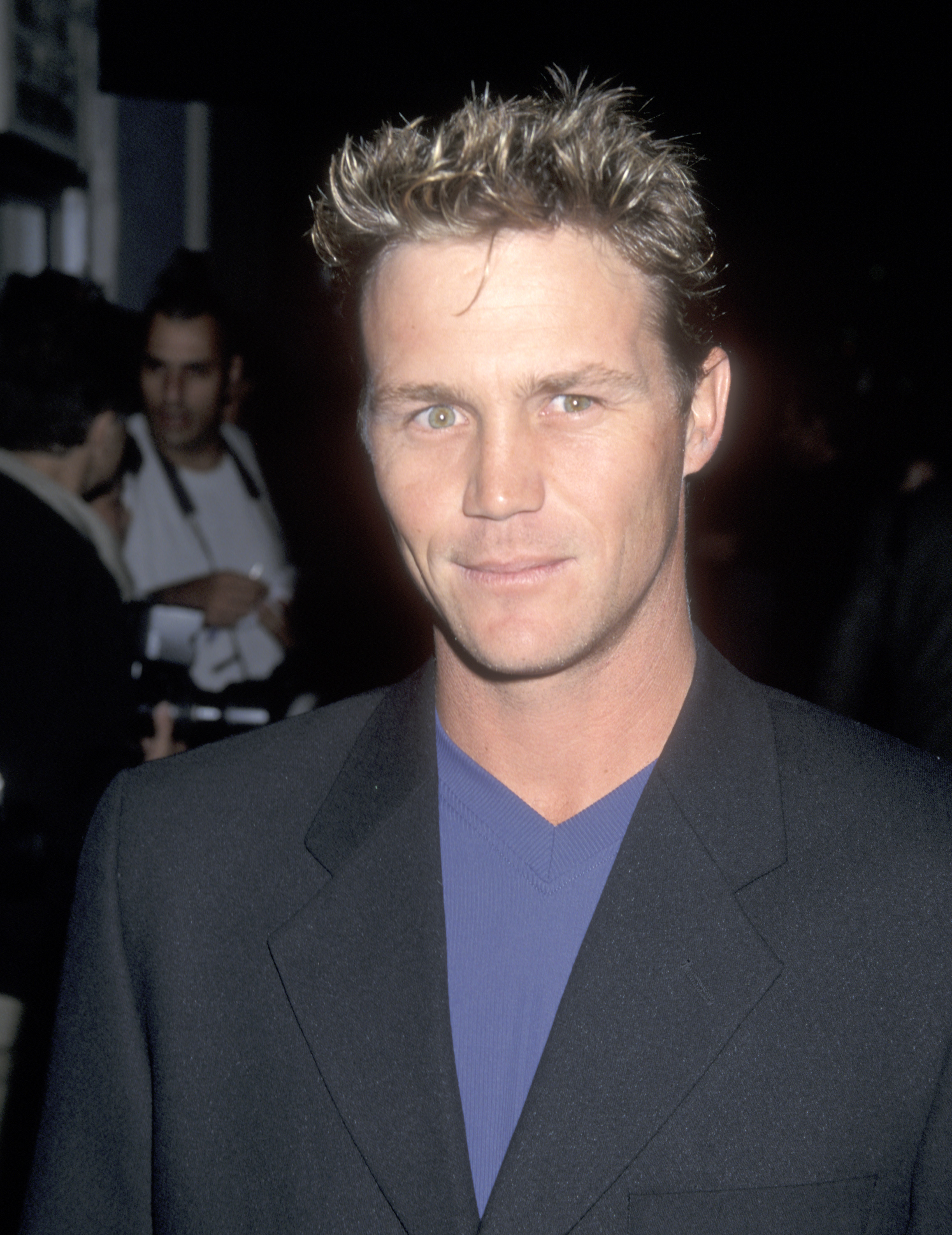 Brian Krause attends the "Sugar Town" premiere on September 16, 1999 at Laemmle's Music Hall 3 in Beverly Hills, California | Source: Getty Images