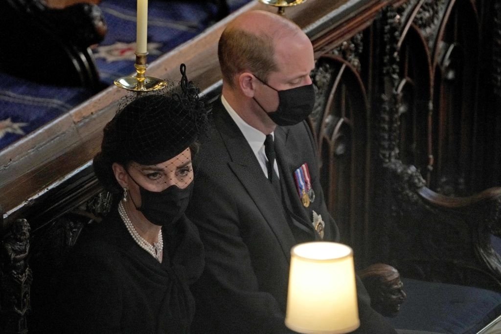 Le prince William et Kate Middleton aux obsèques du prince Philip le 17 avril 2021. | Photo : Getty Images