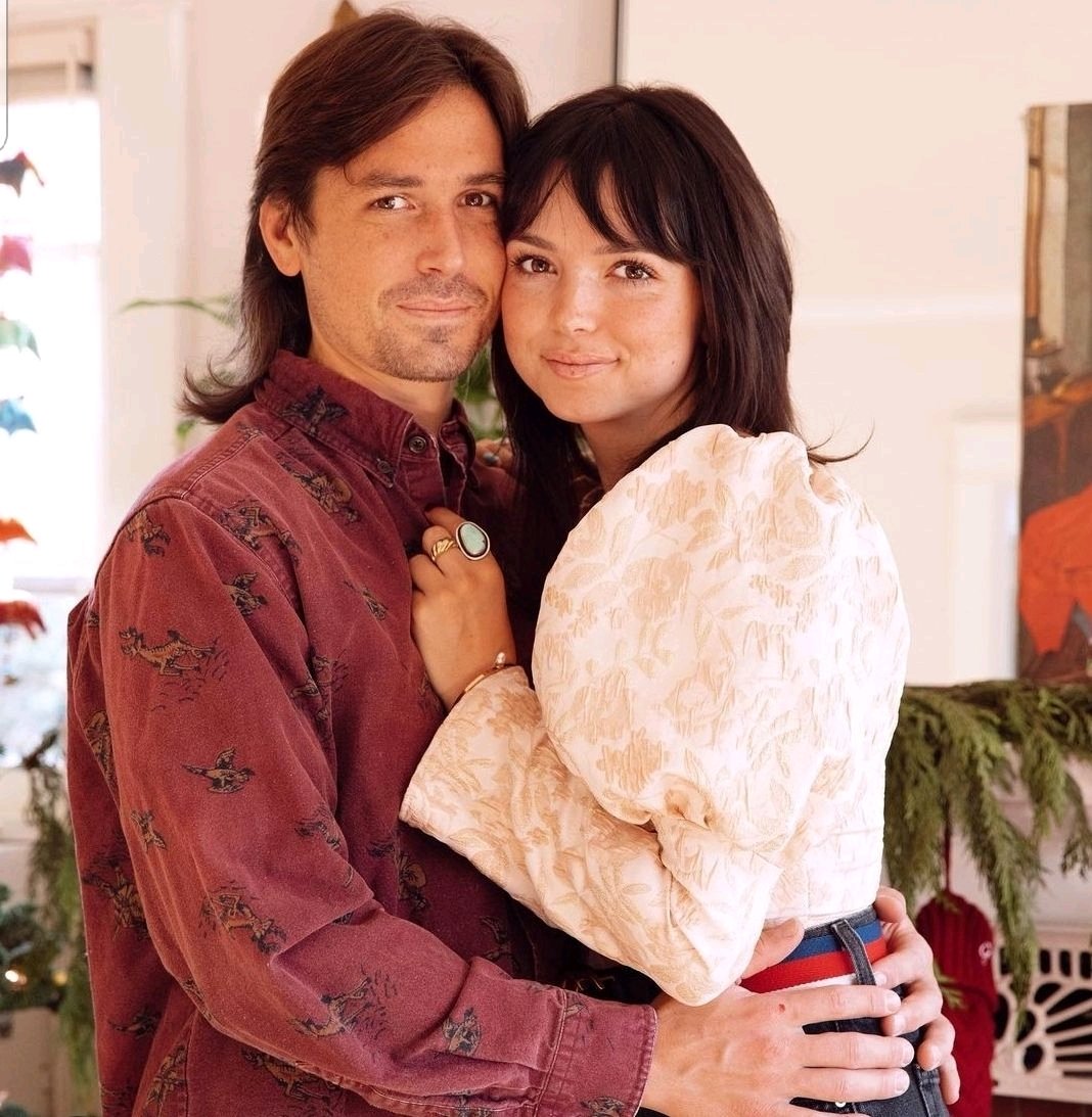 Bekah Martinez and her boyfriend Grayston Leonard in their home on December 22, 2020. " Photo: Instagram/ Bekah Martinez.