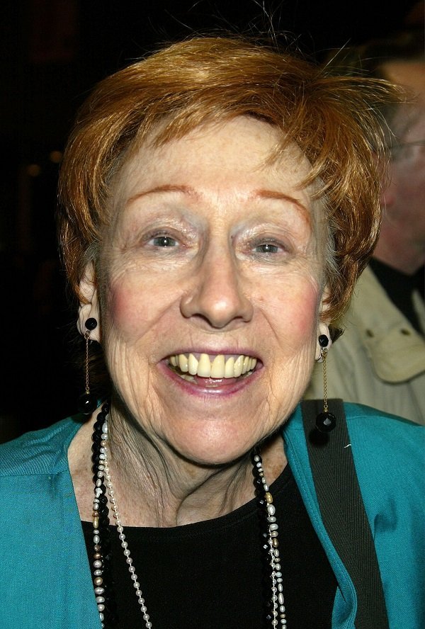 Jean Stapleton on January 29, 2002 at the Booth Theatre in New York City | Source: Getty Images