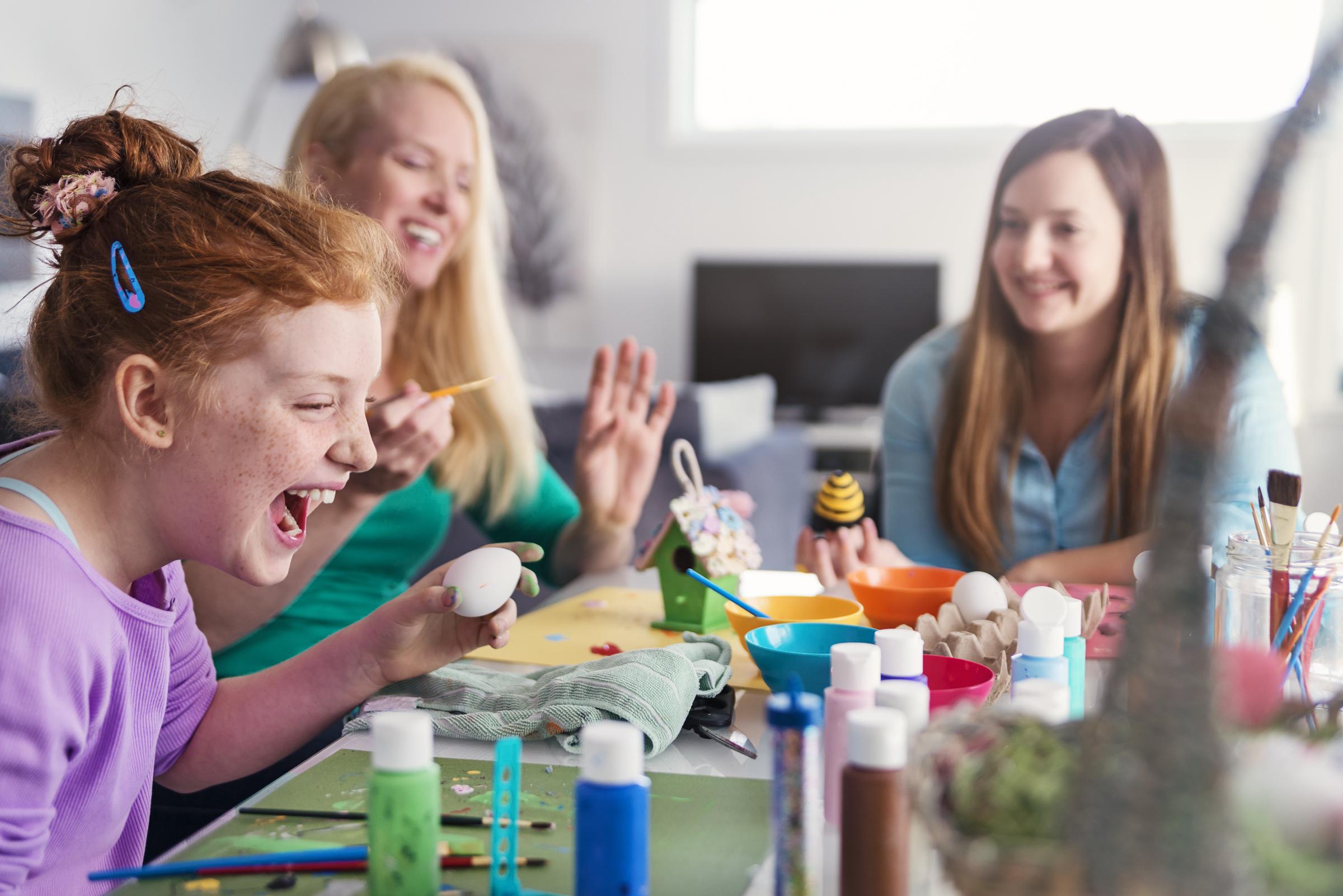 A group of friends enjoying a creative activity | Source: Getty Images