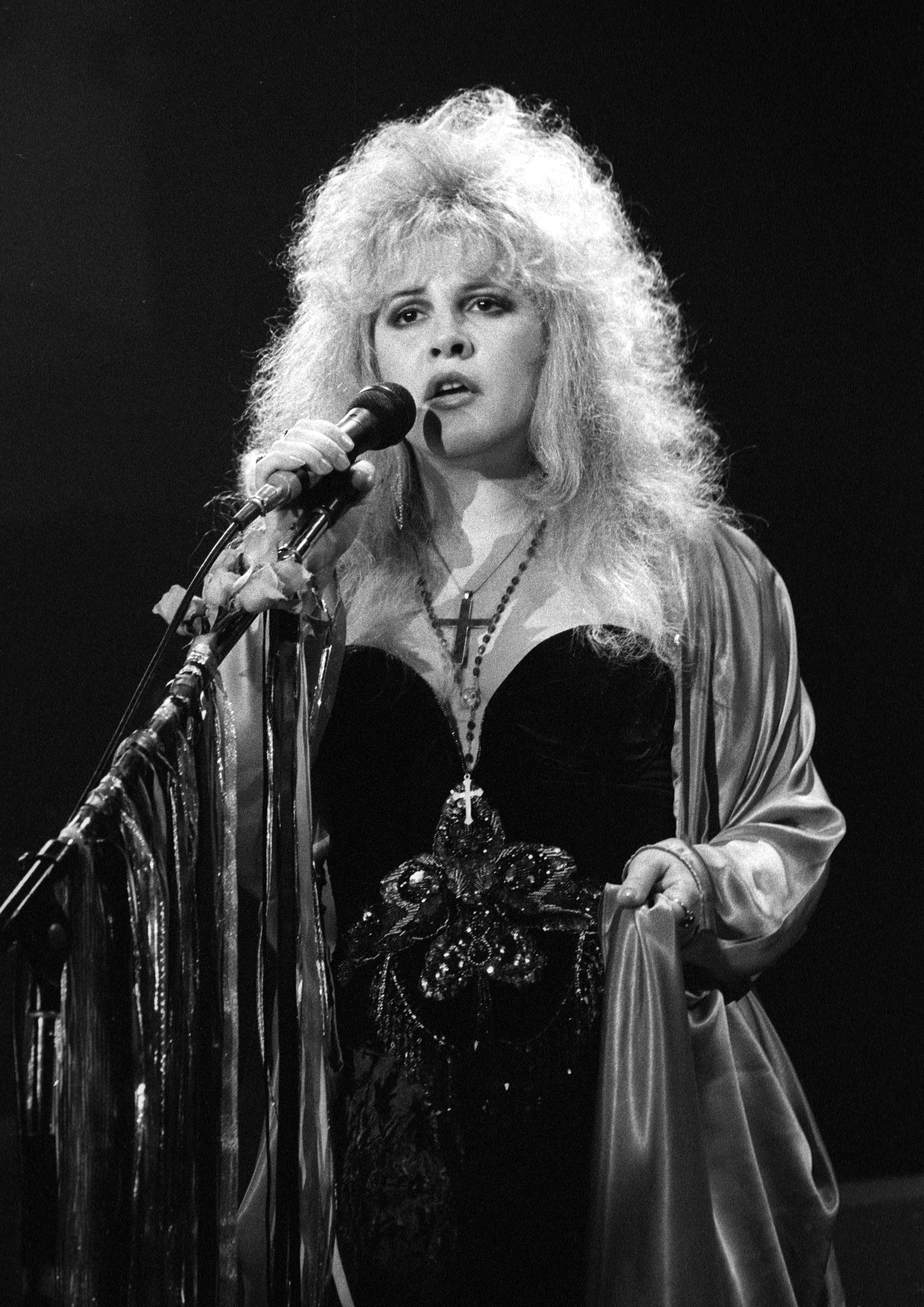 The artist performing on stage at Wembley Arena on November 28, 1989 in London, England. | Source: Getty Images