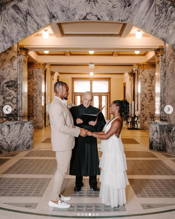 Jonathan Owens and Simone Biles during their civil wedding in a post uploaded on April 22, 2023 | Source: Instagram/simonebiles