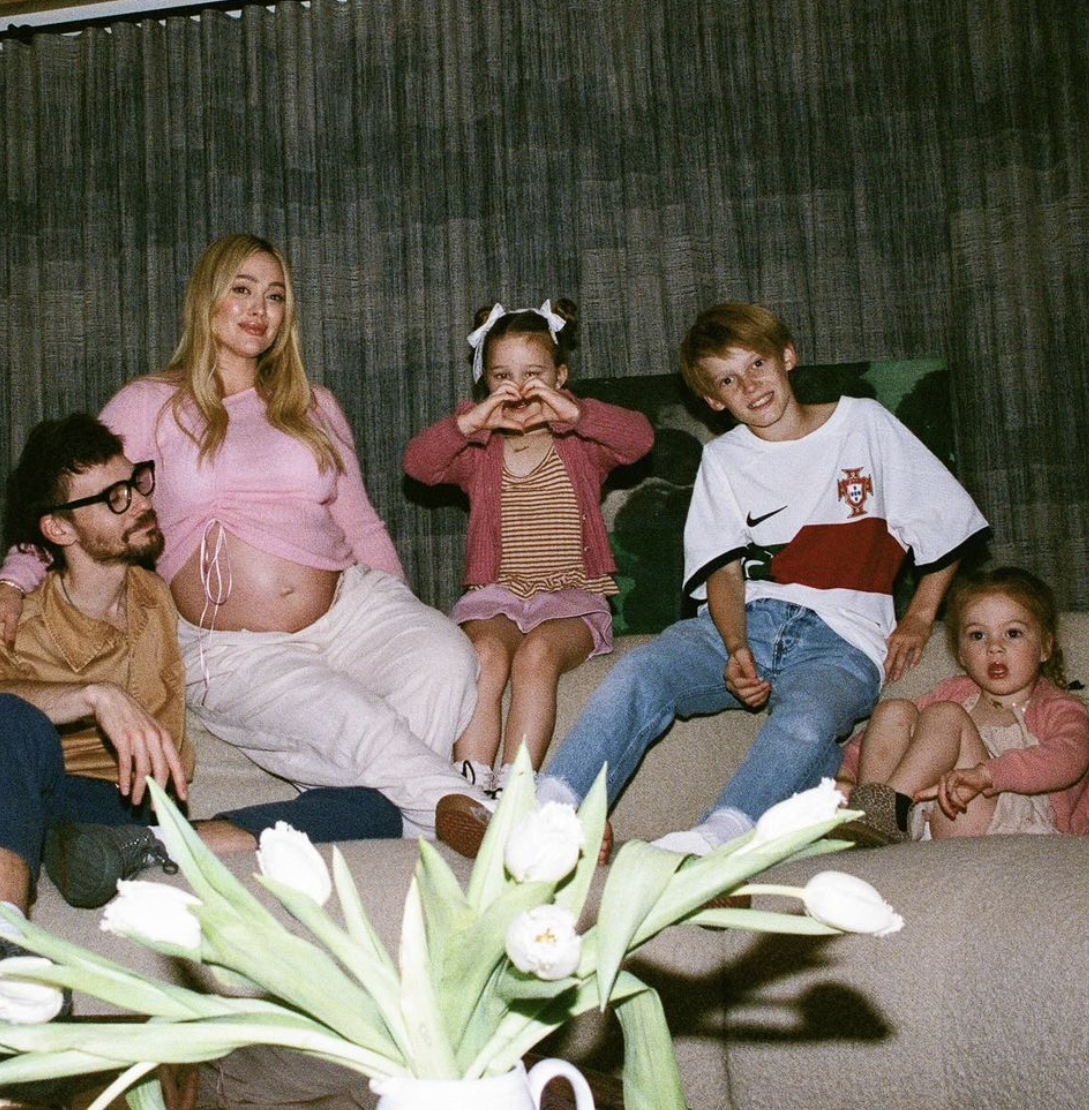 Hilary Duff, Matthew Koma, and their children as seen in an April 26, 2024 Instagram photo | Source: Instagram.com/hilaryduff/