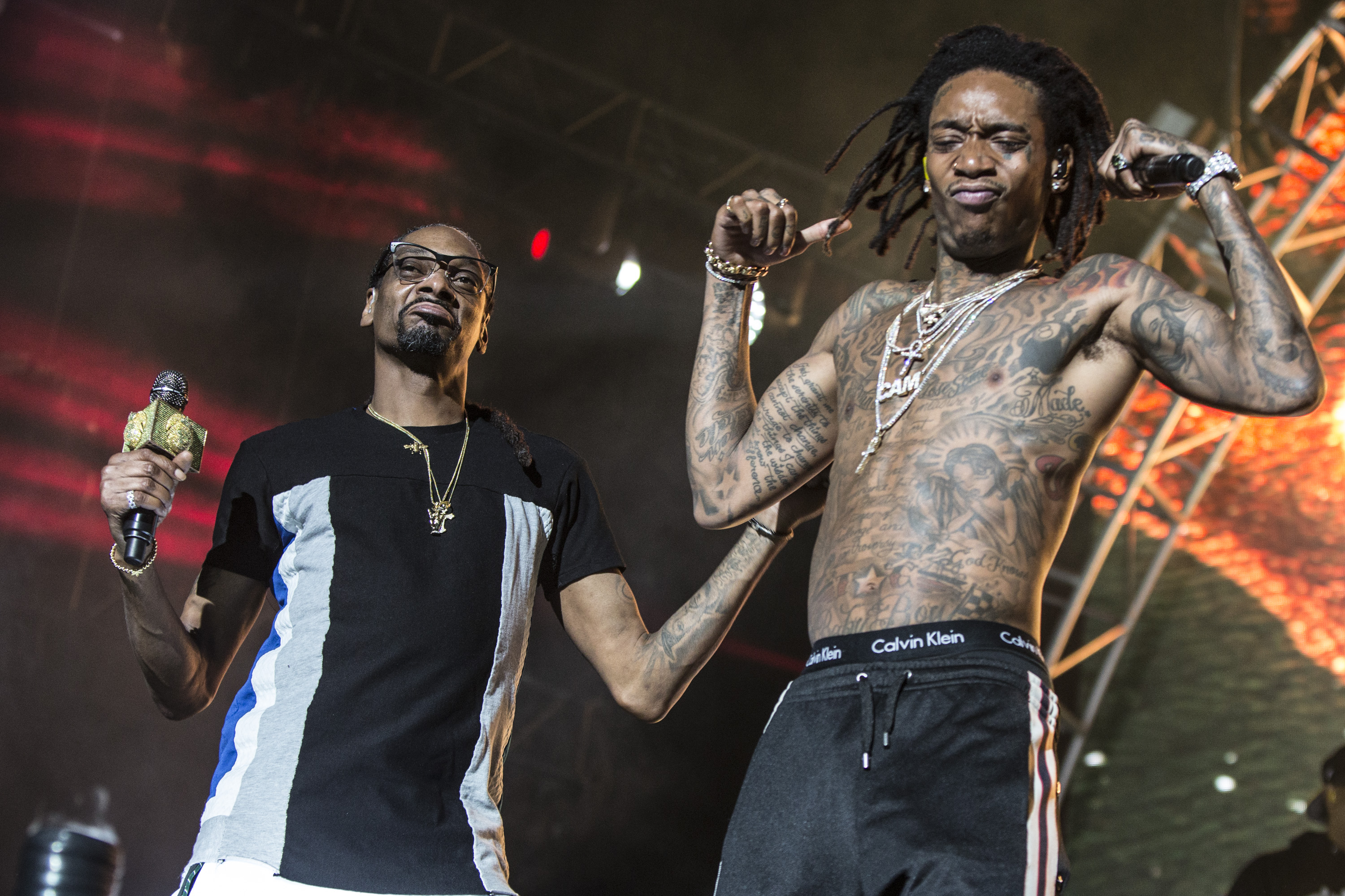 Snoop Dogg and Wiz Khalifa perform at the 2017 BET Experience on June 24 in Los Angeles, California. | Source: Getty Images