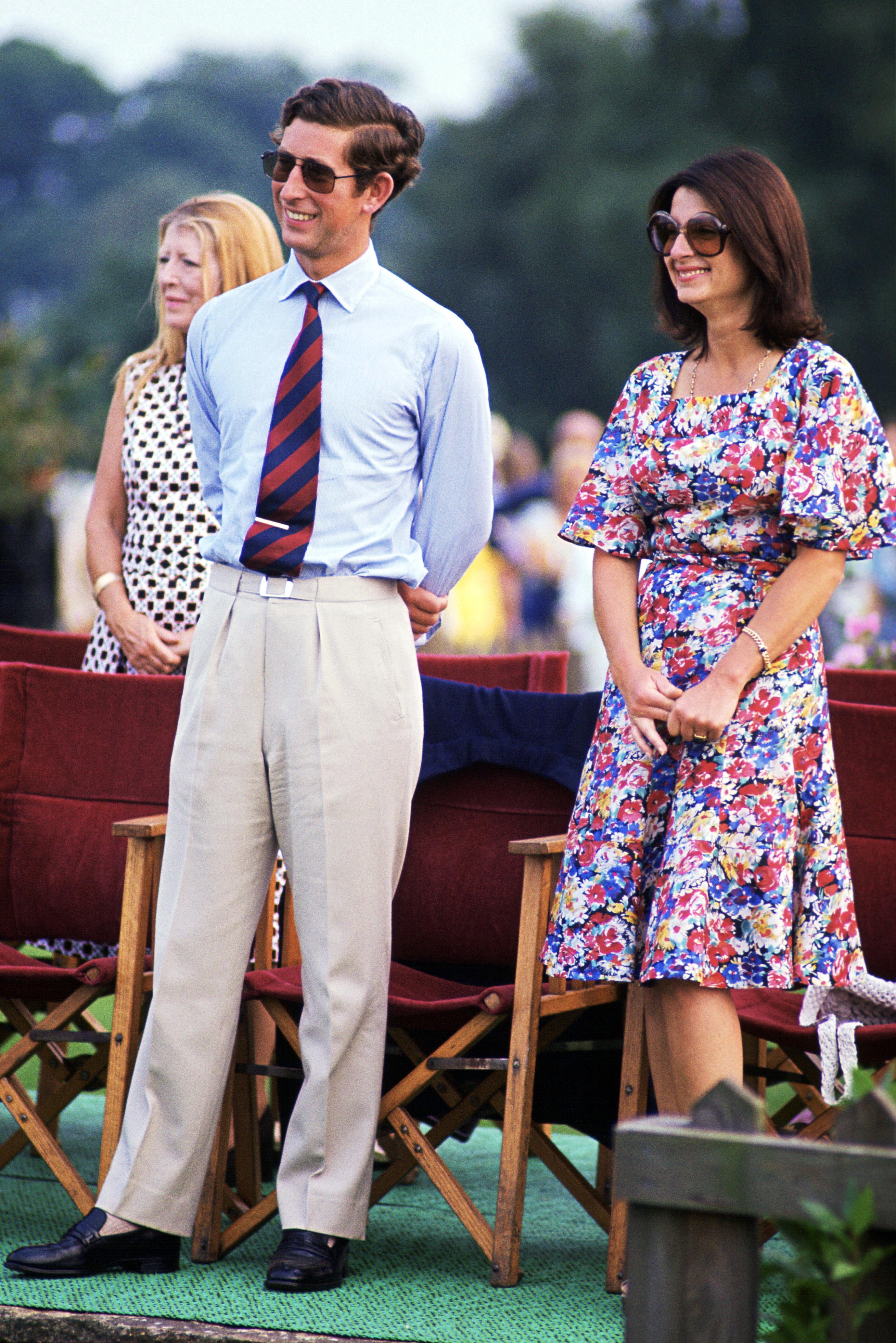 Prens Charles ve Yugoslavya Prensesi Elizabeth, Haziran 1975'te Windsor'daki Smith's Lawn'da |  Kaynak: Getty Images