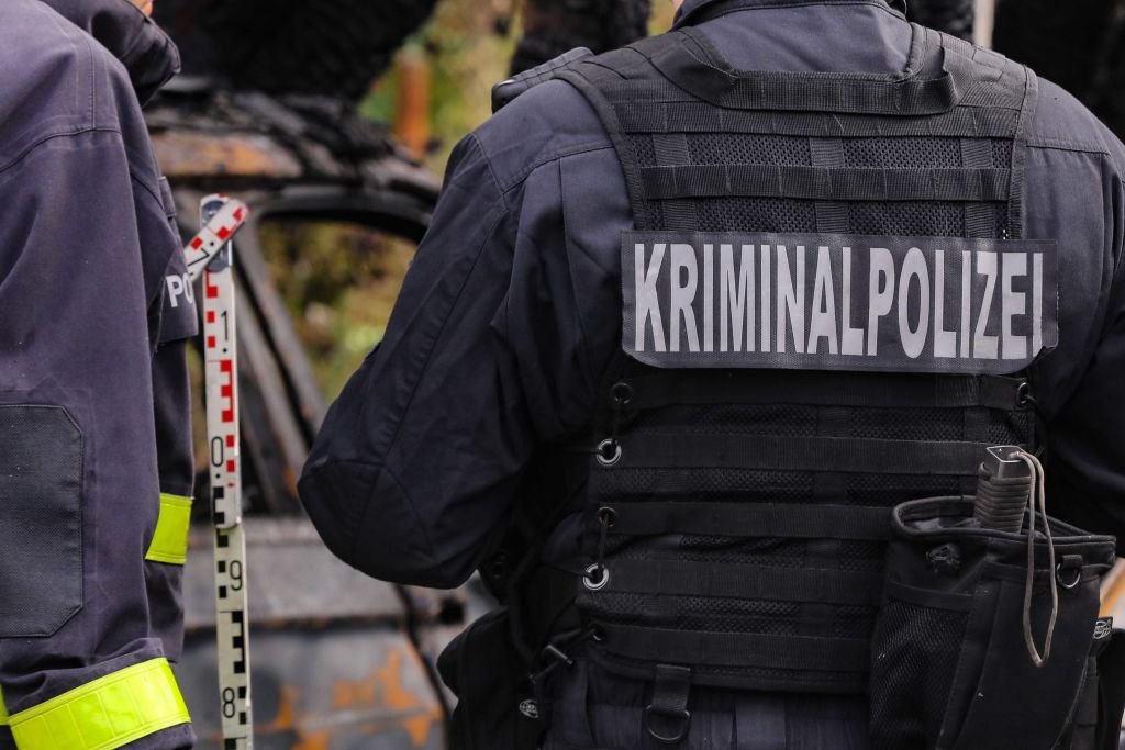 Brandermittler der Kriminalpolizei am Tatort I Quelle: Getty Images