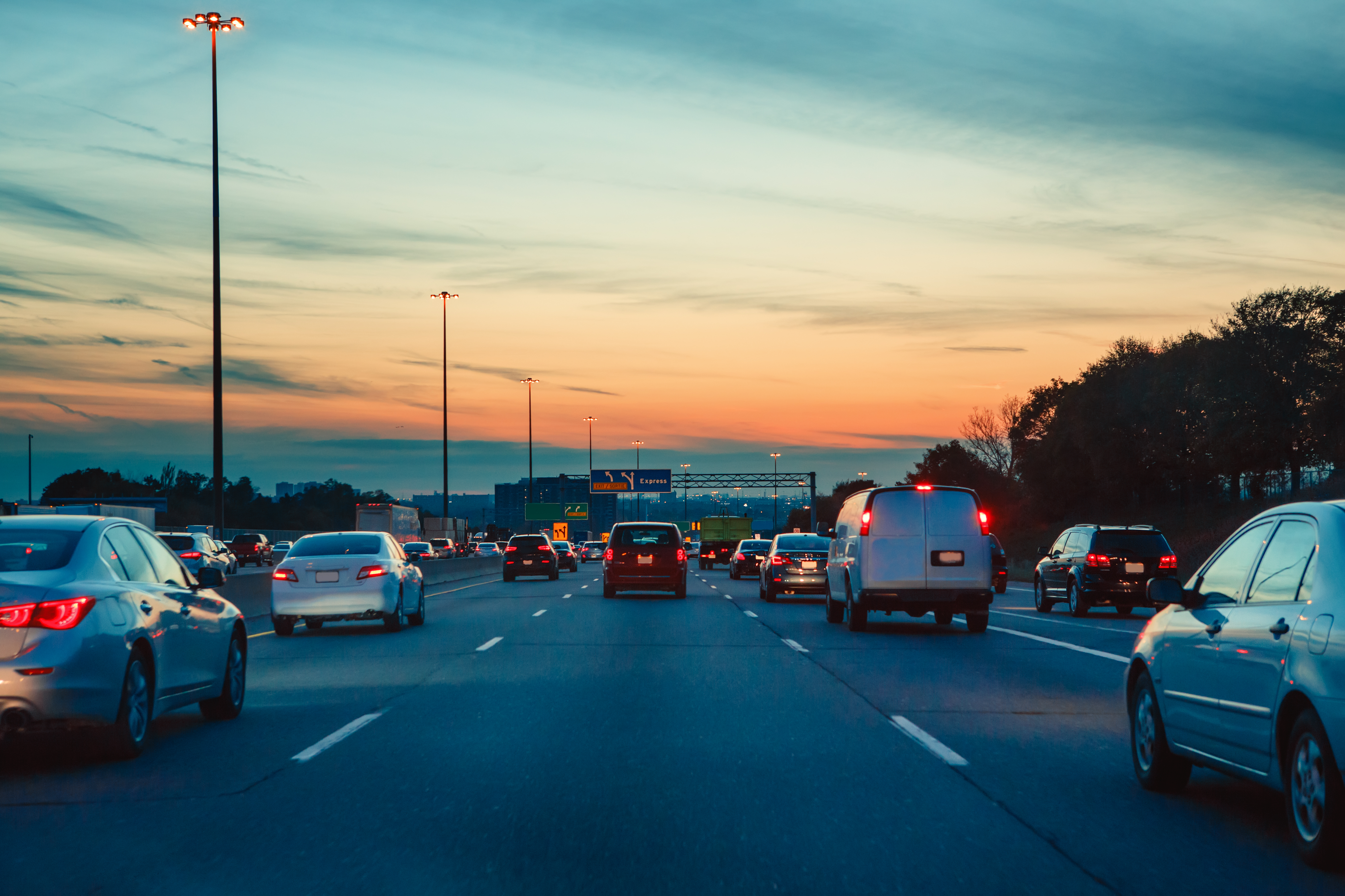 Night traffic | Source: Shutterstock