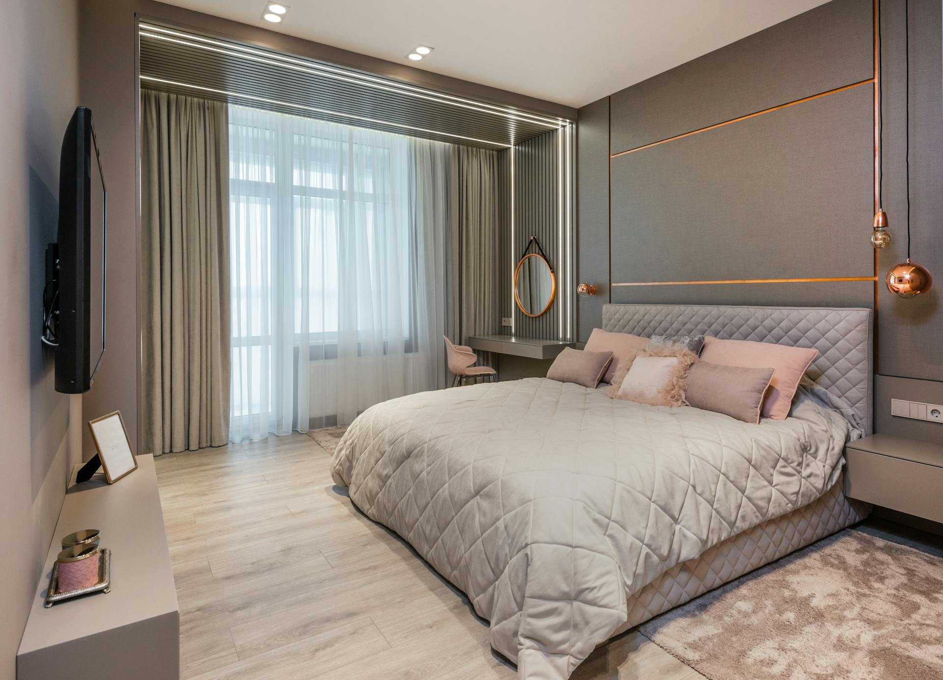 A stylish bedroom interior | Source: Pexels