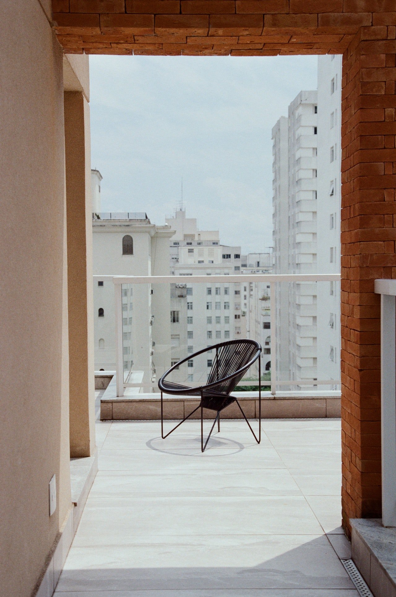 She sat on her balcony every morning. | Source: Pexels