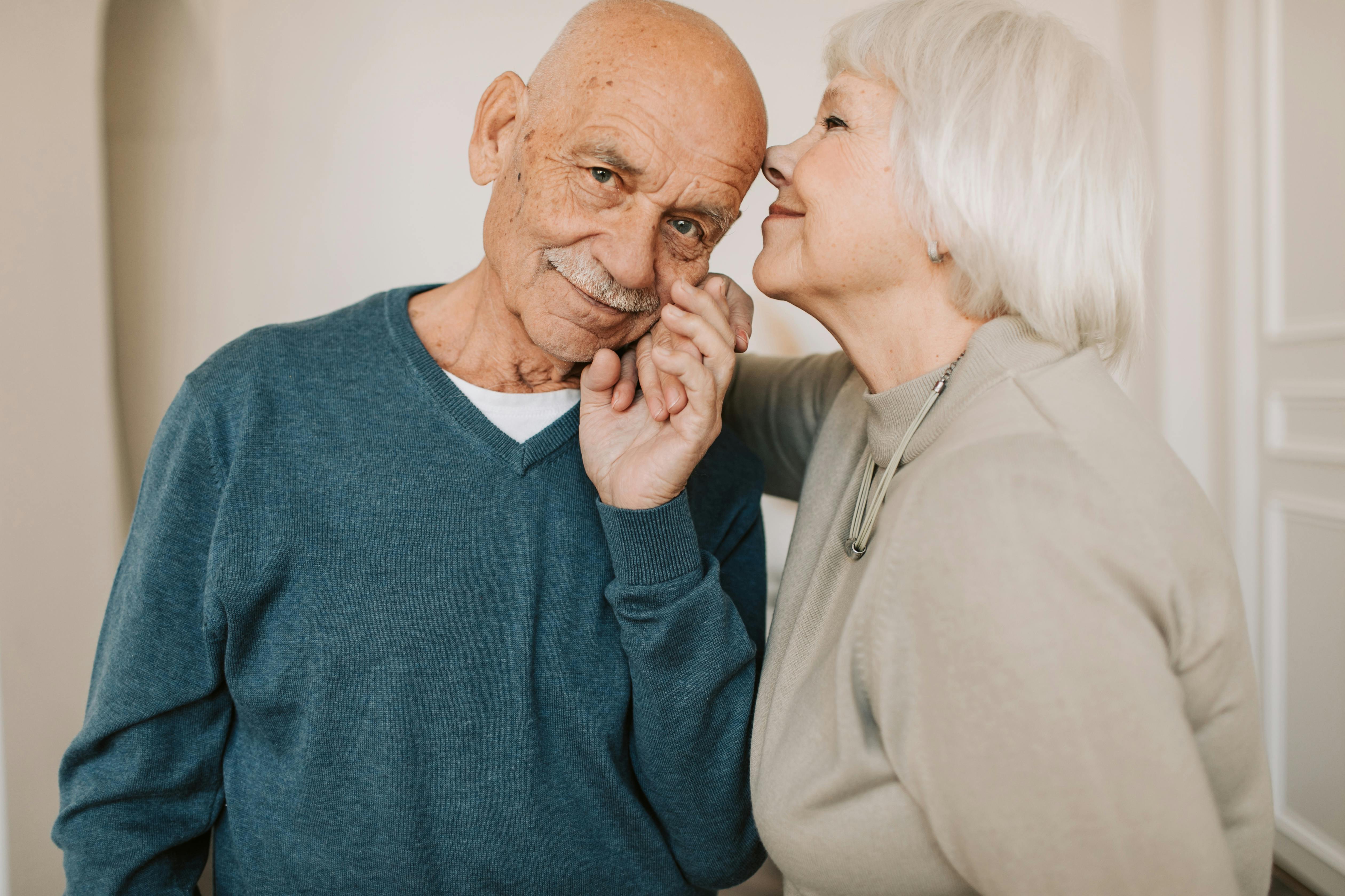 Dating later in life may bring greater clarity about personal values and priorities. | Source: Pexels