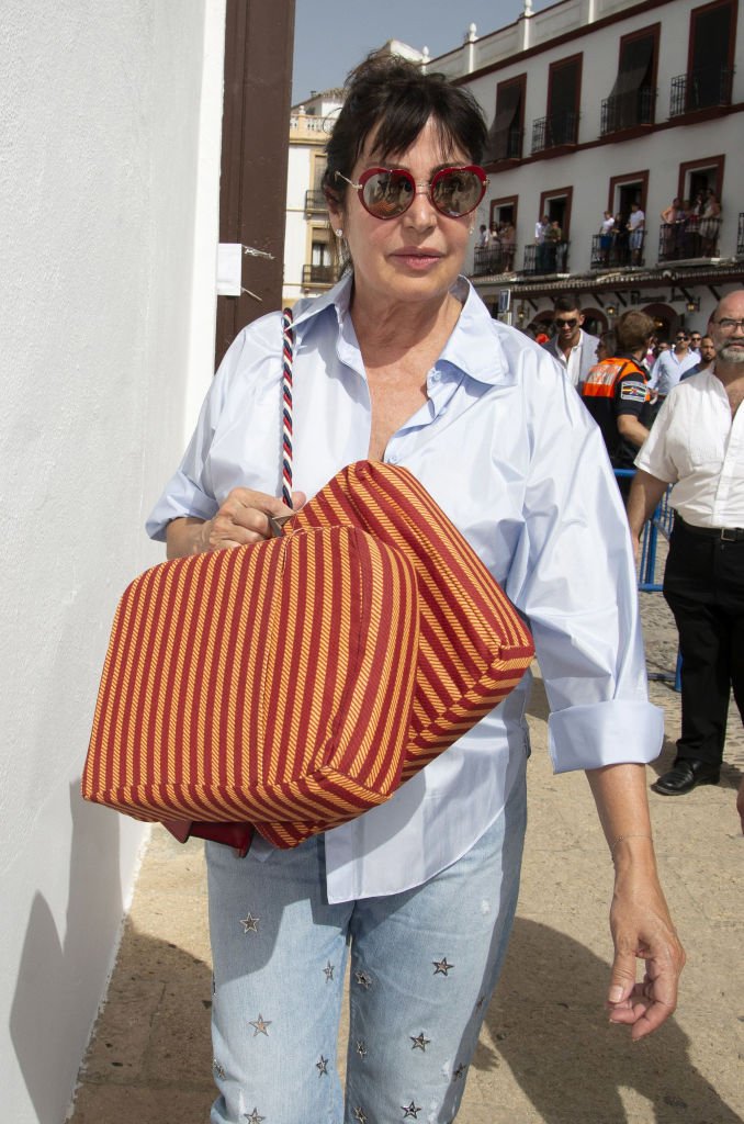 Carmen Martínez Bordiu llegando a las corridas de toros de La Goyesca. | Foto: Getty Images Carmen Martínez Bordiu llegando a las corridas de toros de La Goyesca. | Foto: Getty Images