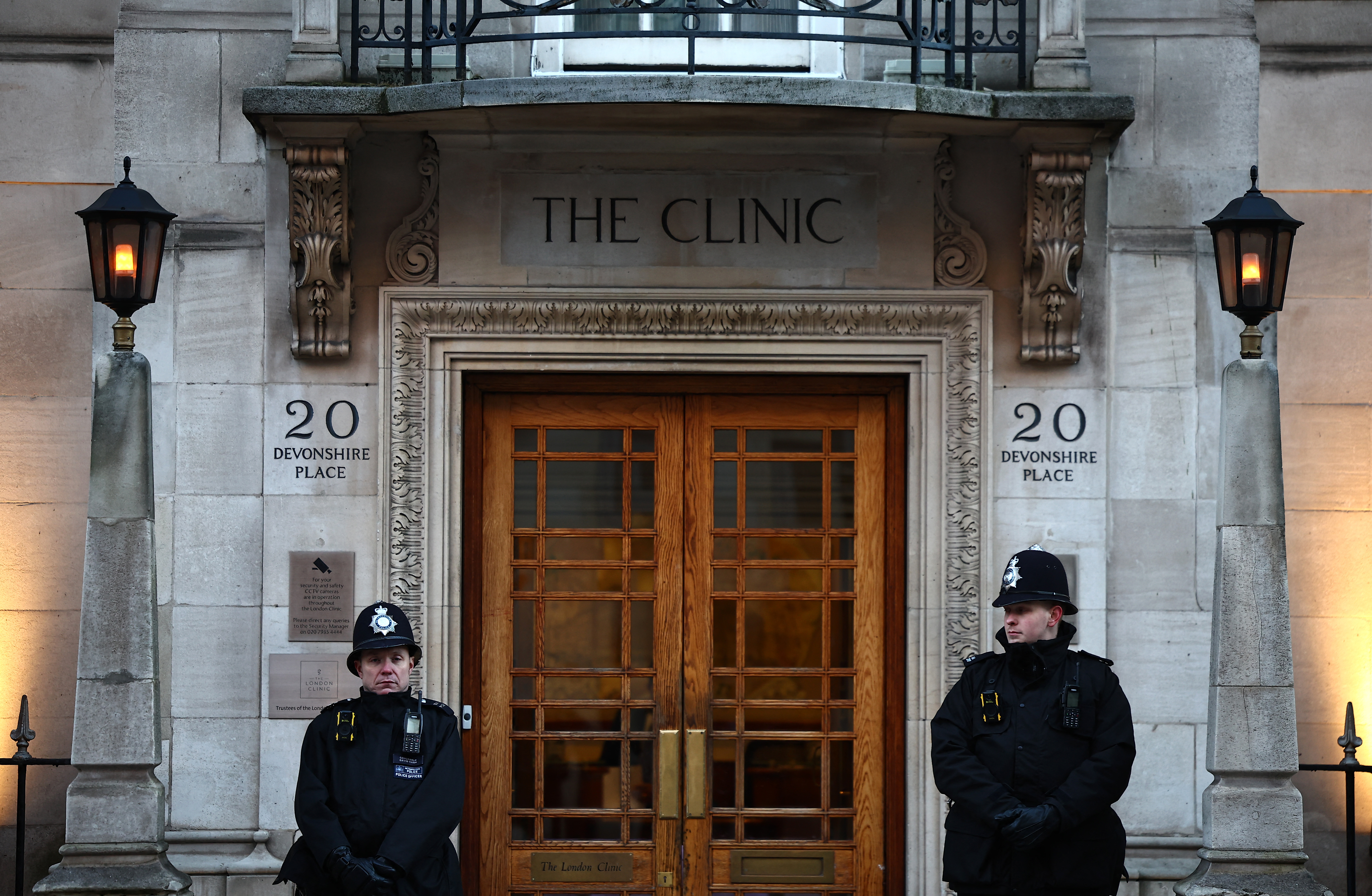 Police officers stand guard outside the London Clinic on January 18, 2024 in London. | Source: Getty Images