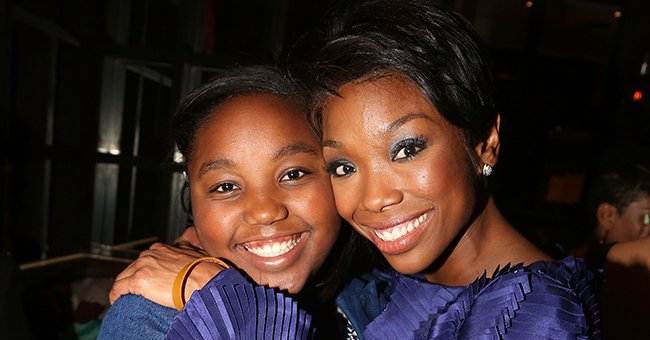 Brandy's Daughter Grabs a Lot of Fans' Attention Flaunting Slimmer Figure  in Skinny Pants & Top in New Photoshoot