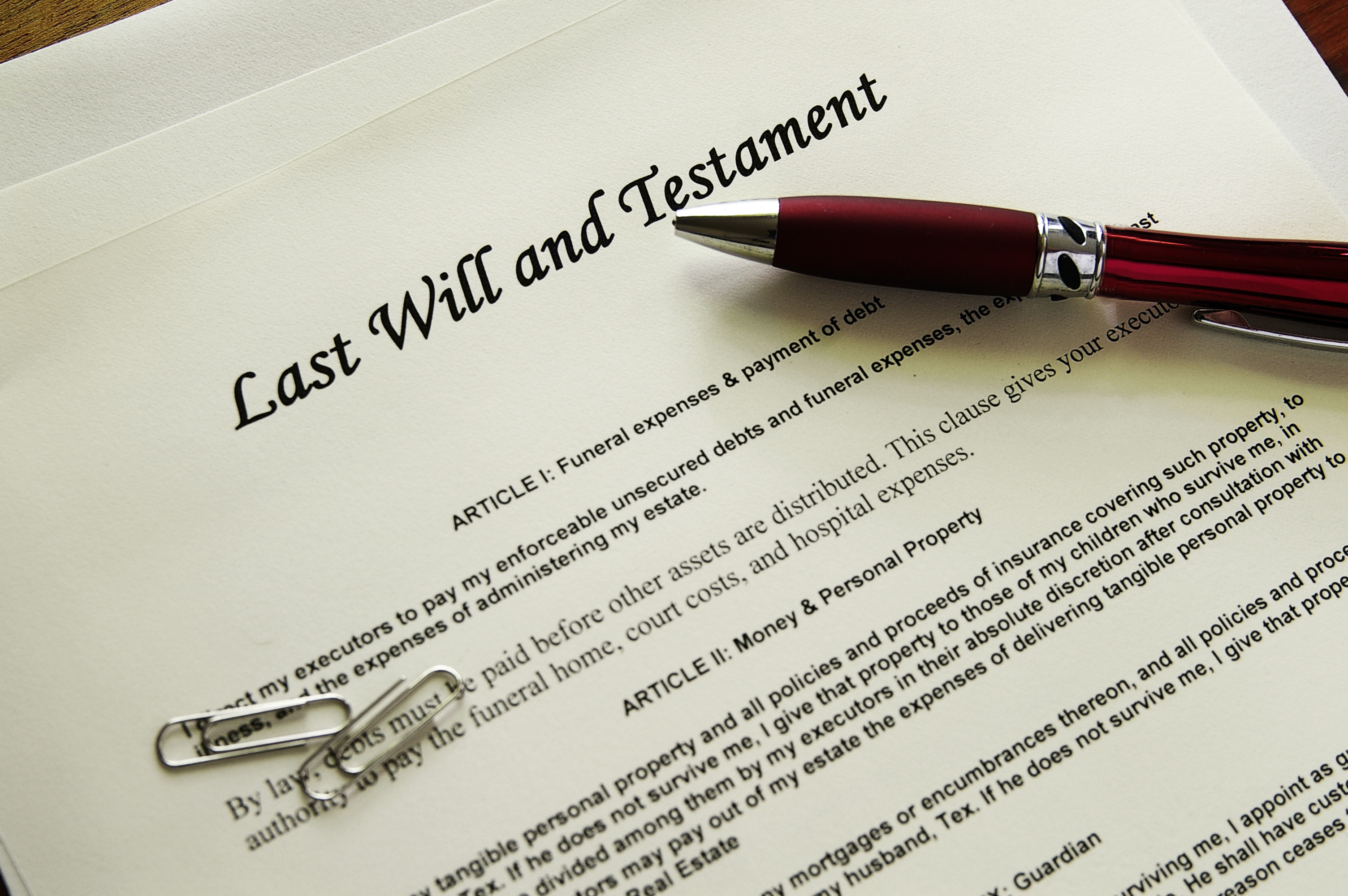 Testament-Dokument | Quelle: Shutterstock