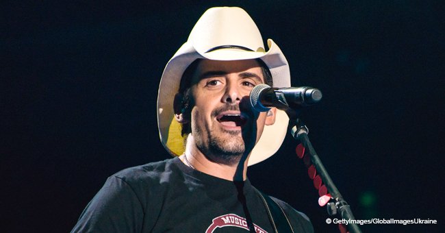 Brad Paisley Pays Tribute to ‘Friends’ George HW and Barbara Bush with a Photo of Empty Seats