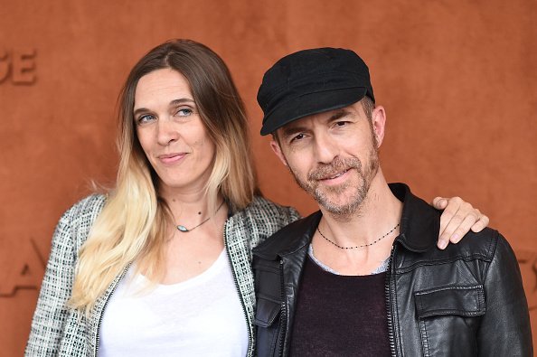 Calogero et sa compagne Marie Bastide assiste à l'Open de Tennis de France 2019 - Quinzième Jour à Roland Garros le 09 juin 2019 à Paris, France. | Photo : Getty Images Calogero et sa compagne Marie Bastide assiste à l'Open de Tennis de France 2019 - Quinzième Jour à Roland Garros le 09 juin 2019 à Paris, France. | Photo : Getty Images