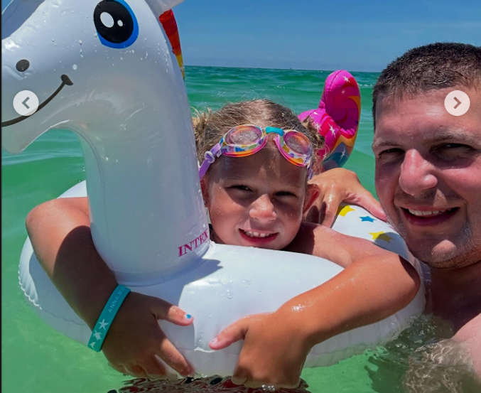 Noelle and Dylan Franklin pose together, dated June 15, 2025 | Source: Instagram/dfrank