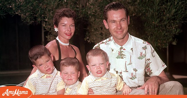 Johnny Carson, his wife Jody Wolcott, and his three sons Christopher, Rick, and Core circa 1955 in Encino, California | Photo: Getty Images 