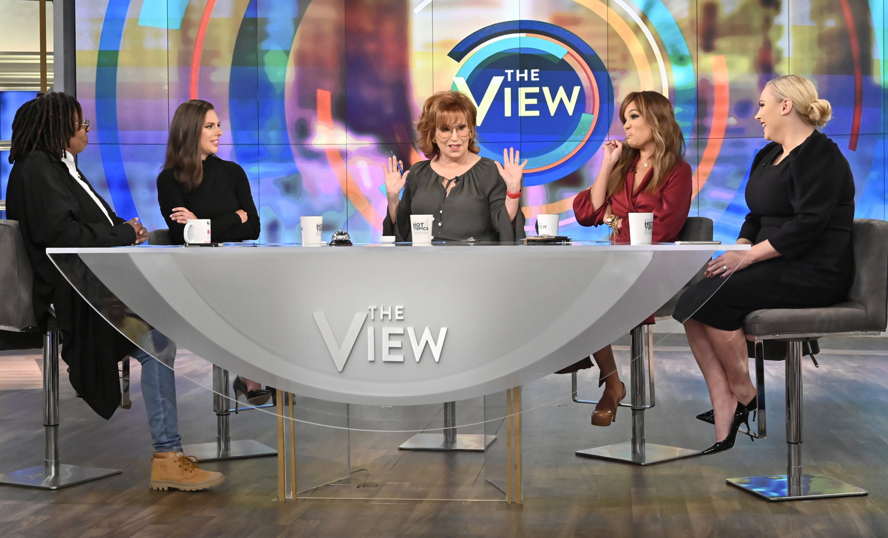 Whoopi Goldberg, Abby Huntsman, Joy Behar, Sunny Hostin, Meghan McCain on the set of The View on September 30, 2019| Photo: Getty Images