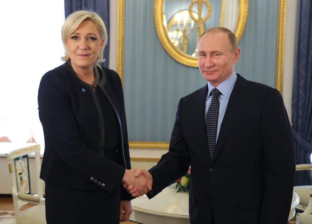 Marien Le Pen et Vladimir Poutine | photo : Getty Images