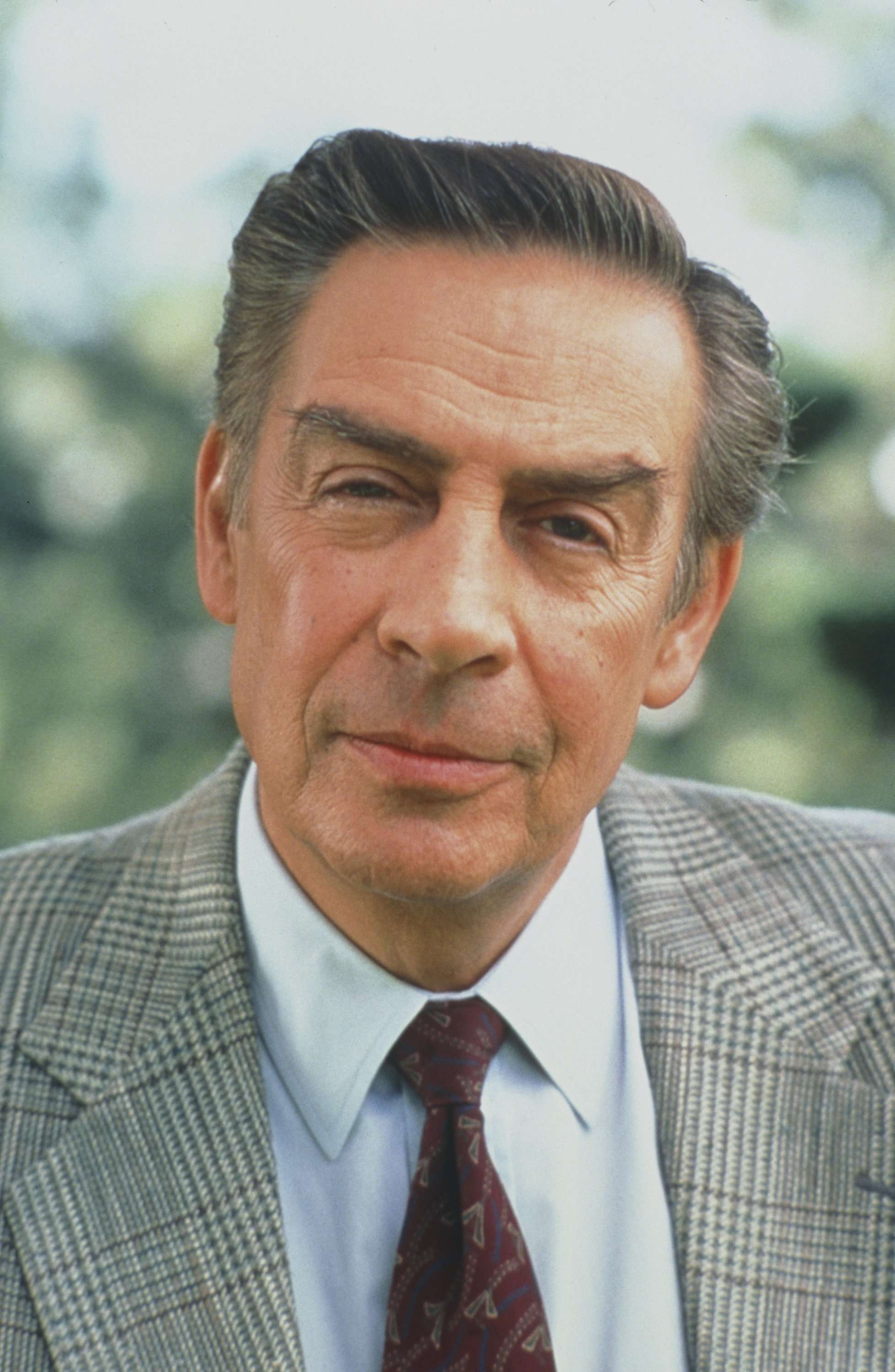 Jerry Orbach as Detective Lennie Briscoe on an episode of "Law & Order" on March 20 1997 | Source: Getty Images