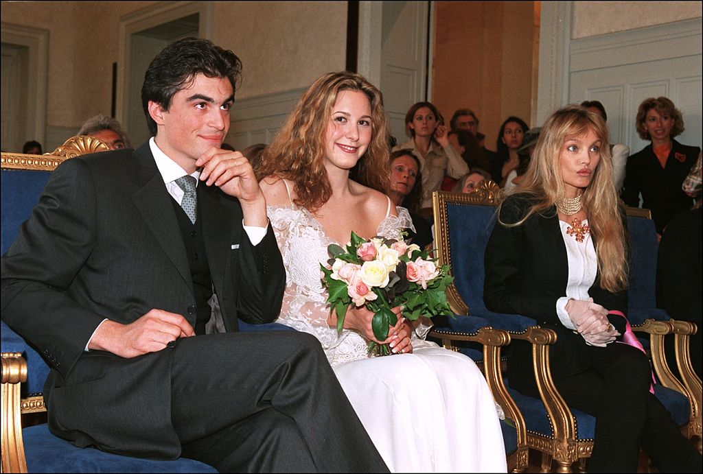 Mariage de Justine Levy et Raphael Enthoven le 21 septembre 1996 à Paris, France. | Photo : Getty Images