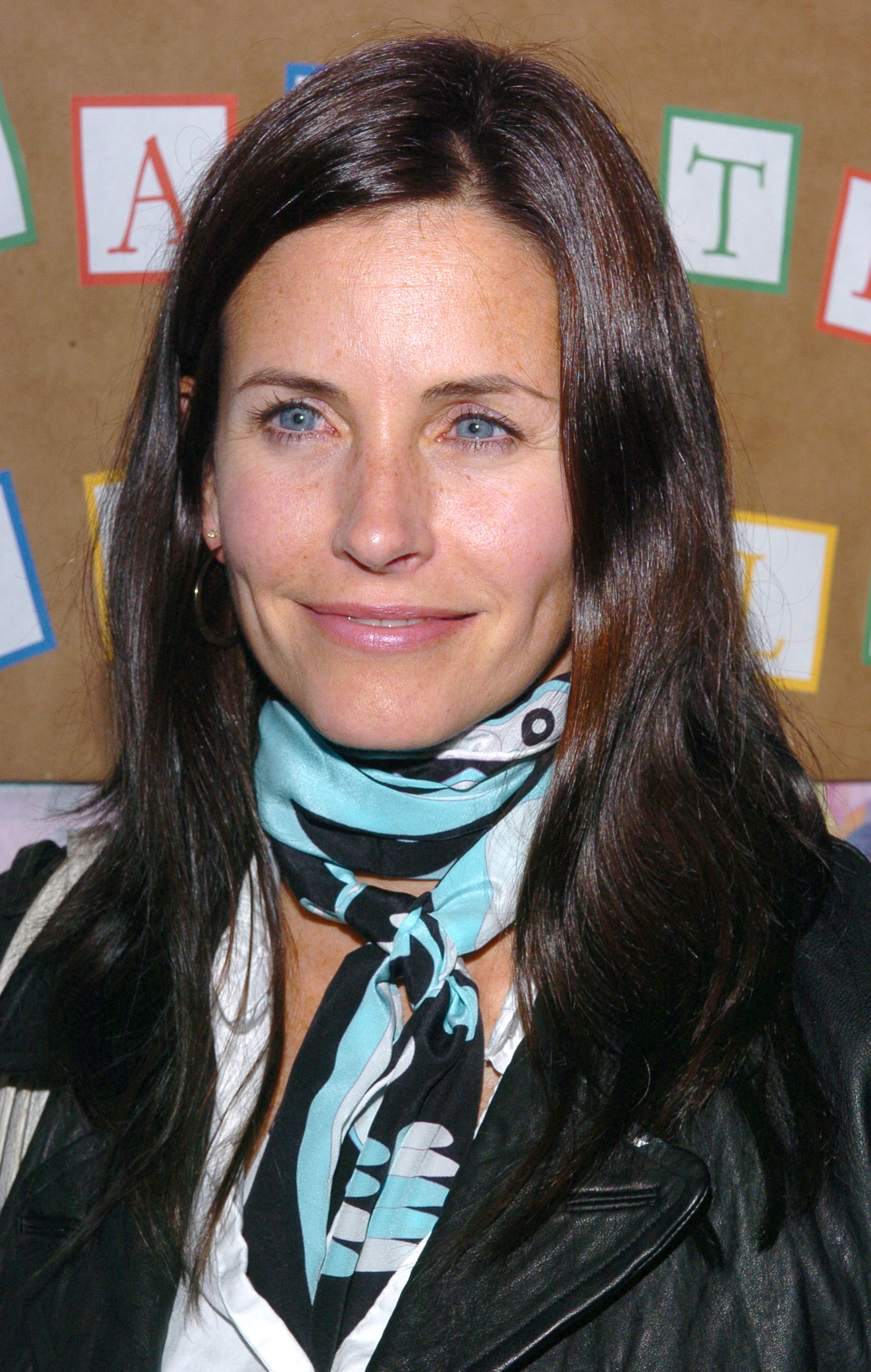 Courteney Cox during 2nd Annual Painted Turtle Bingo Night Benefit on February 16, 2005, in West Hollywood, California. | Source: Getty Images