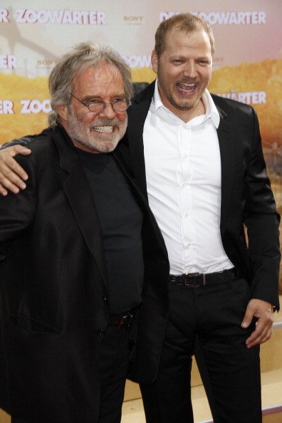 Die Schauspieler Thomas Fritsch (L) und Mario Barth bei der Premiere von "Zookeeper" im CineStar-Kino am 20. Juni 2011 in Berlin | Quelle: Getty Images