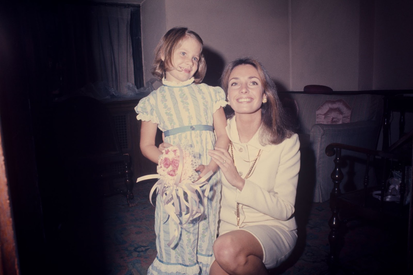 The actress on her wedding day with her daughter in 1972. | Source: Getty Images