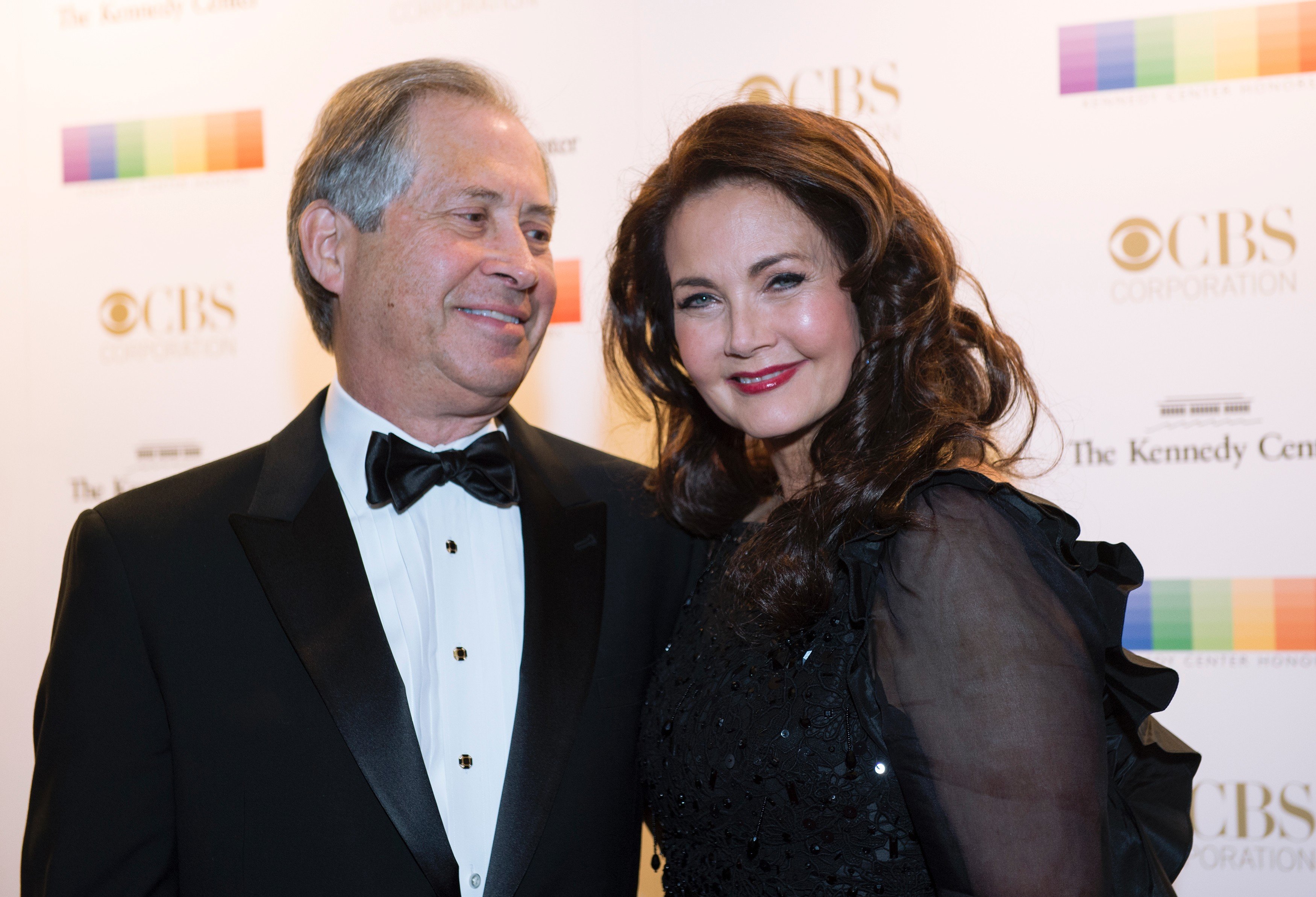 Lynda Carter and her late husband, Robert Altman, pictured at the 38th Annual Kennedy Center Honors, 2015, Washington, DC. | Source: Getting Images