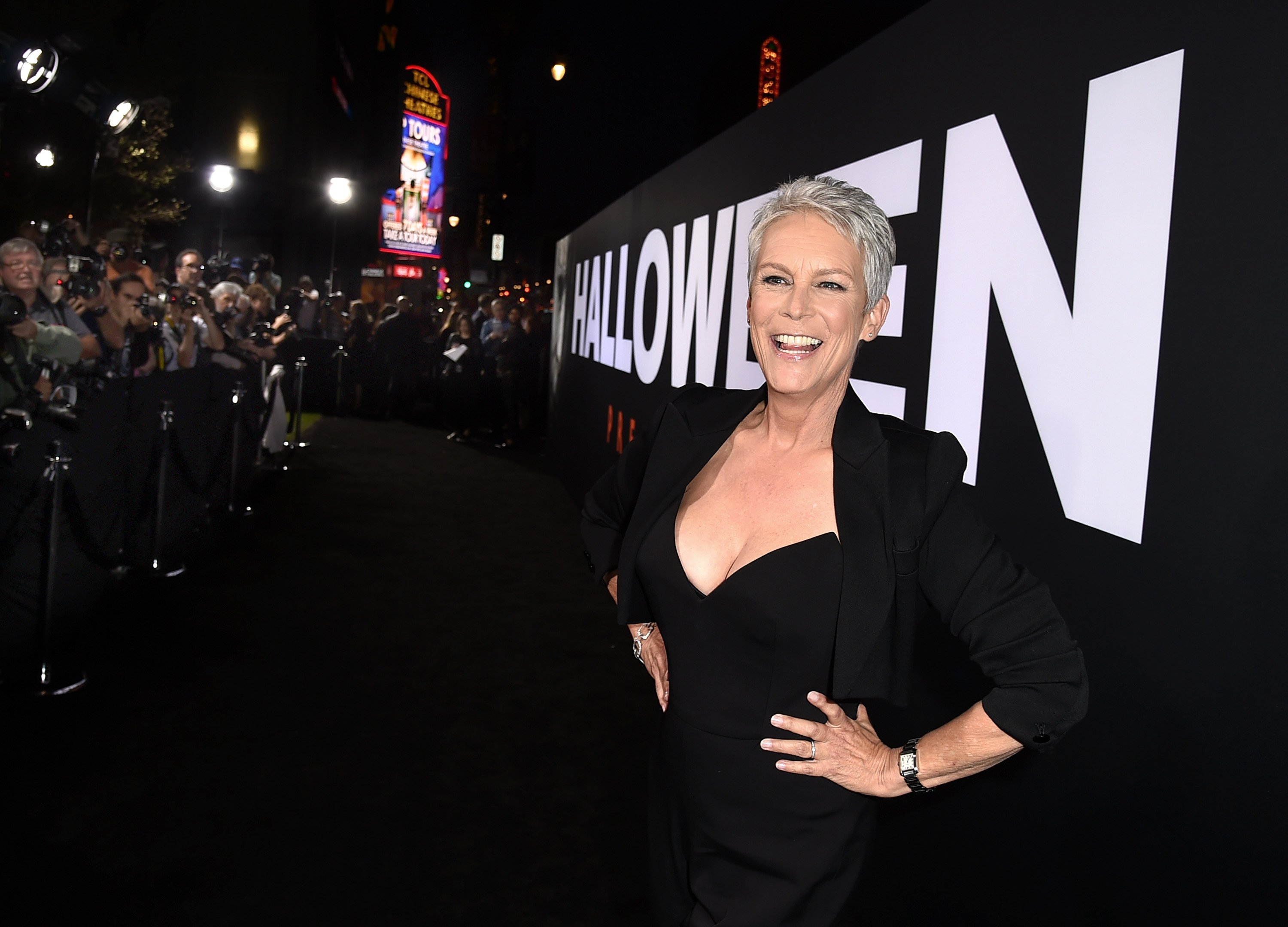 Jamie Lee Curtis arrives at the premiere of Universal Pictures' "Halloween" at the TCL Chinese Theatre on October 17, 2018 in Los Angeles, California | Photo: GettyImages