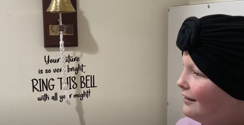 Jerilynn Brown ringing the hospital bell that signifies she beat cancer, from a news report dated July 4, 2025 | Source: Youtube/FOX4 News Kansas City