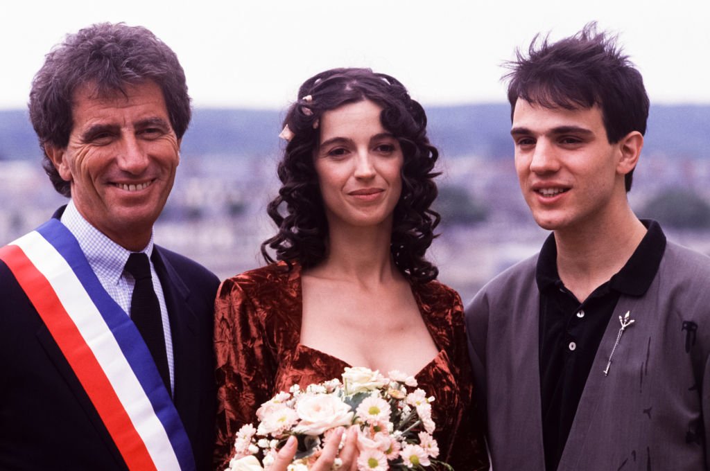 Zabou et Fabien Chalon célébré par le maire de Blois Jack Lang le 3 juillet 1989, France. | Photo : Getty Images