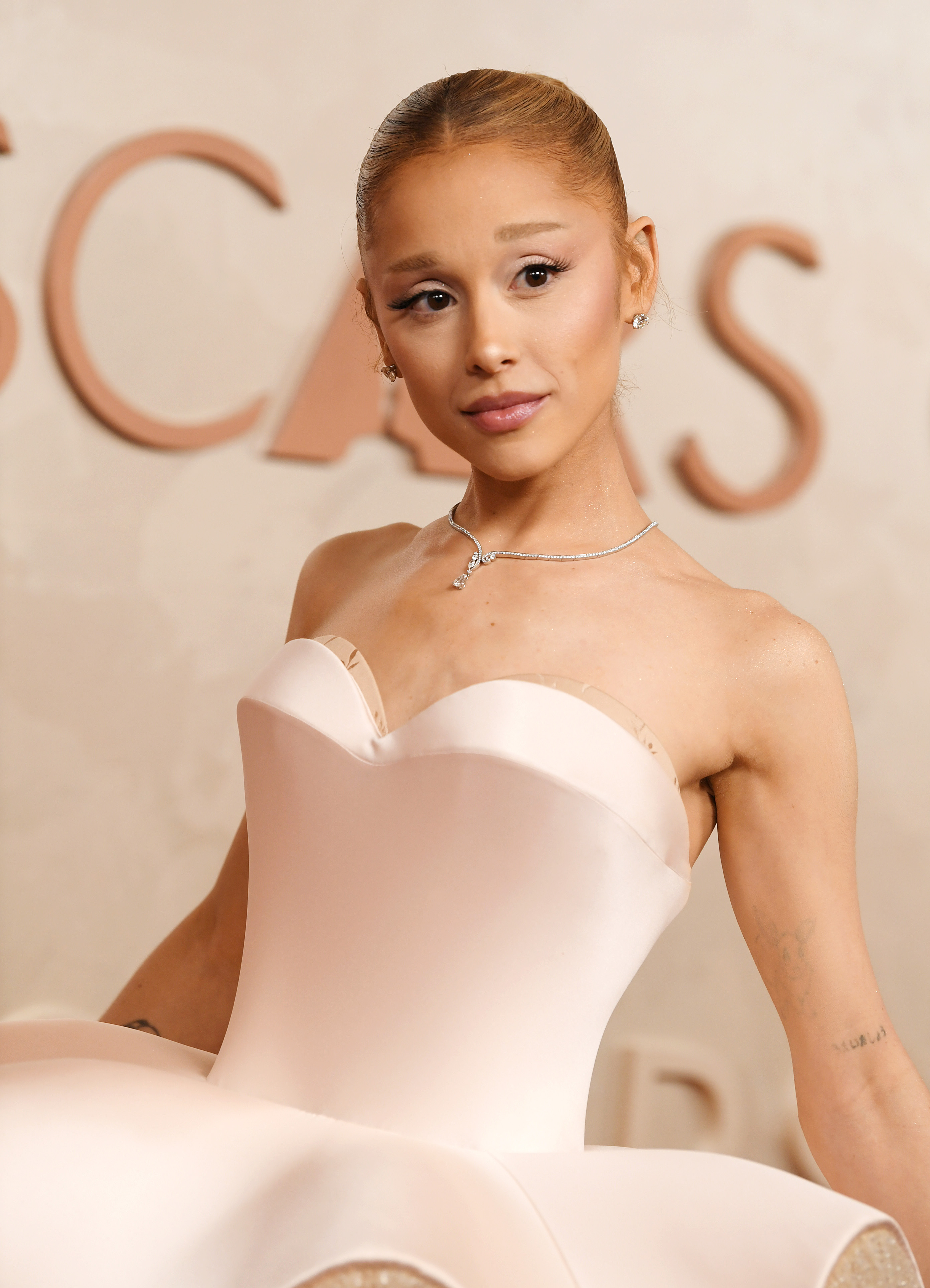 Ariana Grande at the 97th Annual Oscars at Dolby Theatre on March 2, 2025, in Hollywood, California. | Source: Getty Images