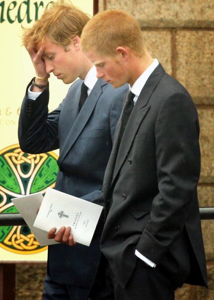 Prince William and Prince Harry at Princess Diana's mother, Frances Shand Kydd's funeral at the Cathedral of Saint Columba on June 10, 2004, in Oban, Argyll & Bute, Scotland | Source: Getty Images