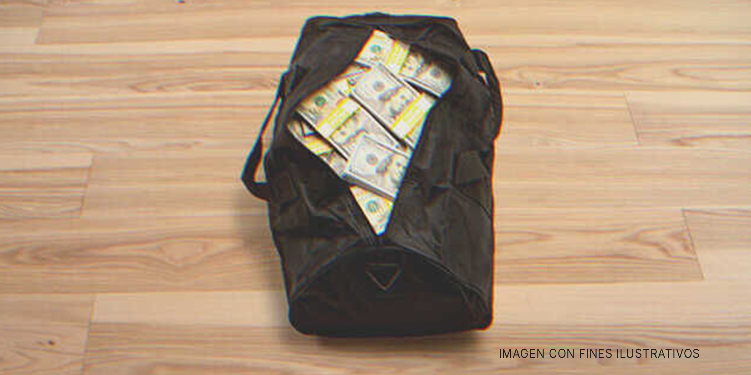 Bolso lleno de dinero. | Foto: Shutterstock