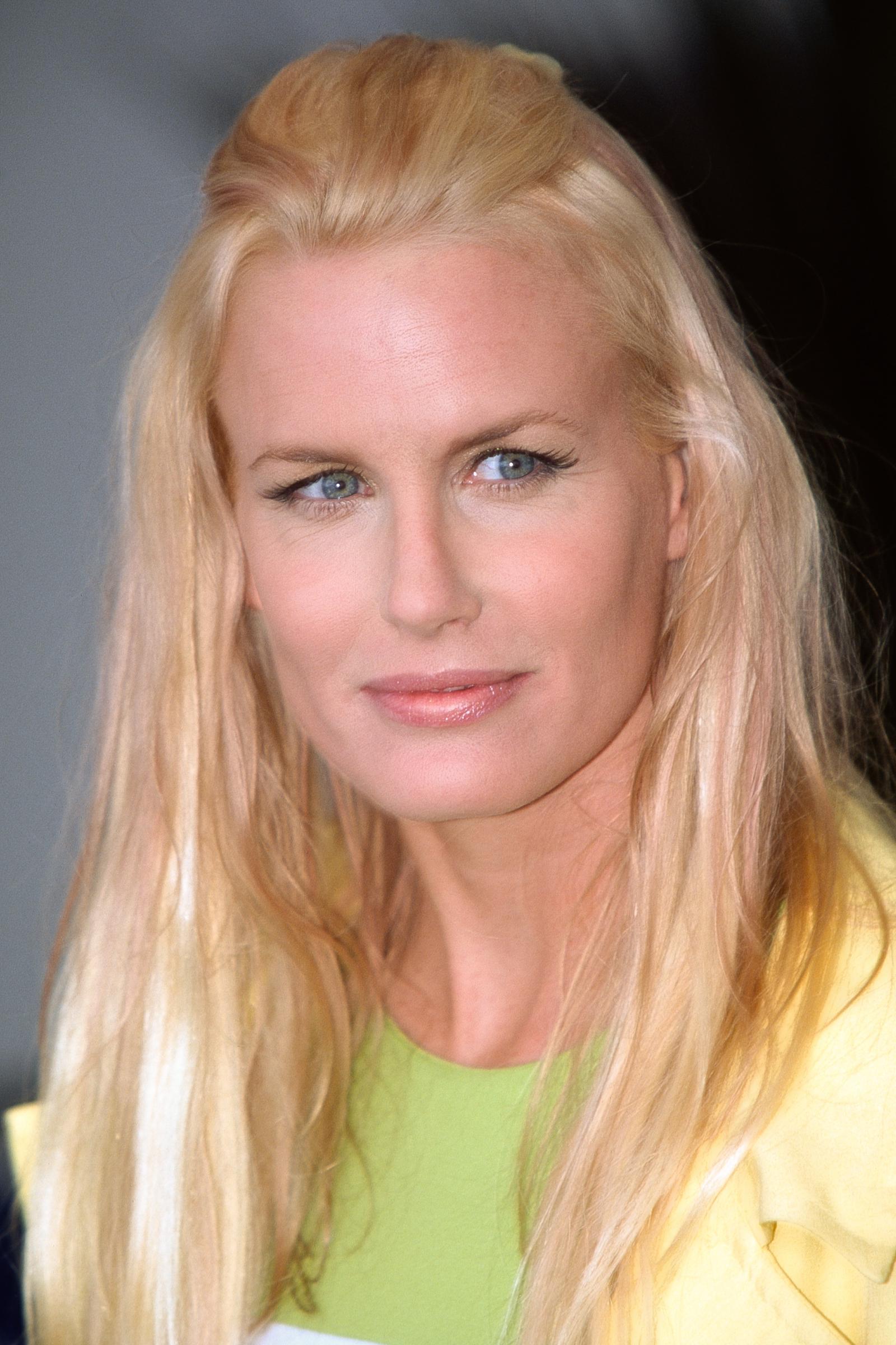 As her acting career expanded, Hannah increasingly devoted her time to environmental advocacy and conservation efforts. | Source: Getty Images