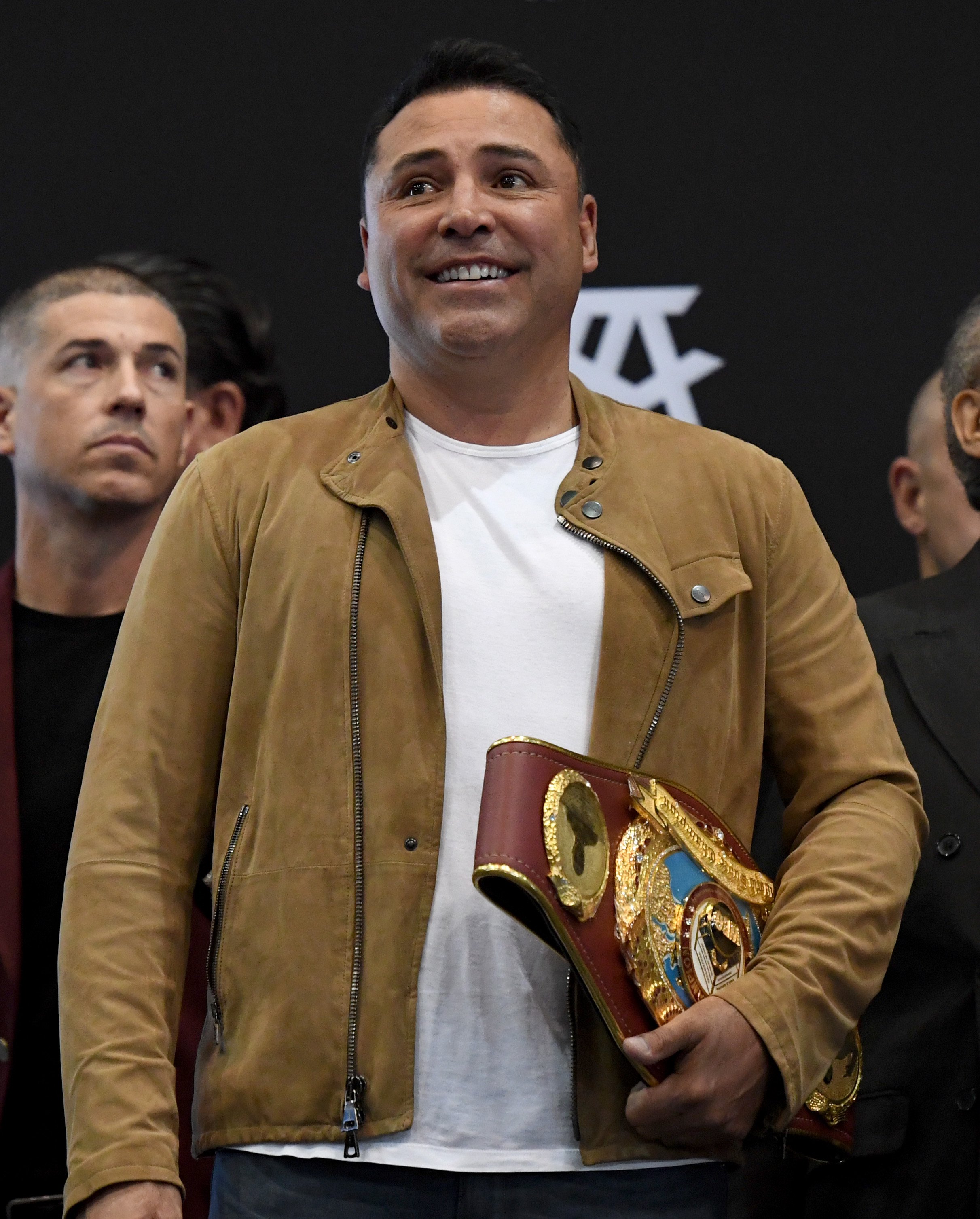 Boxing champion, Oscar De La Hoya was unveiled as 'Zebra' in this week's episode of 'The Masked Dancer.' | Photo: Getty Images. 